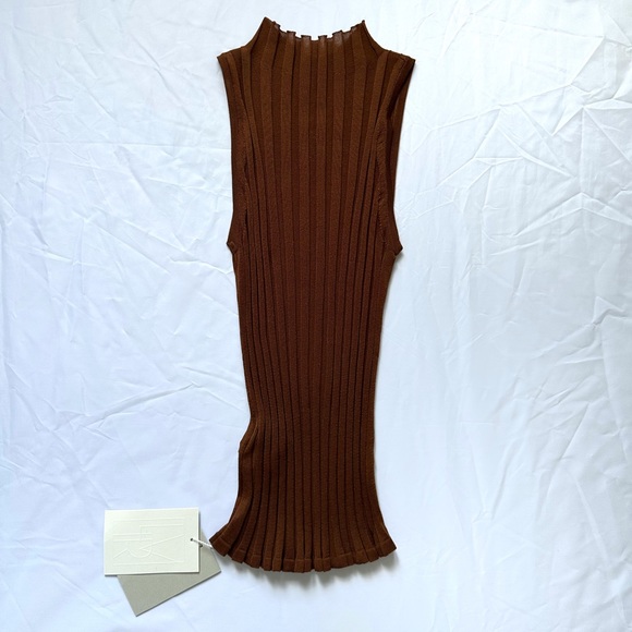 LVIR Brown Turtleneck Rayon Tank Top Size Small SSENSE - Picture 4 of 10